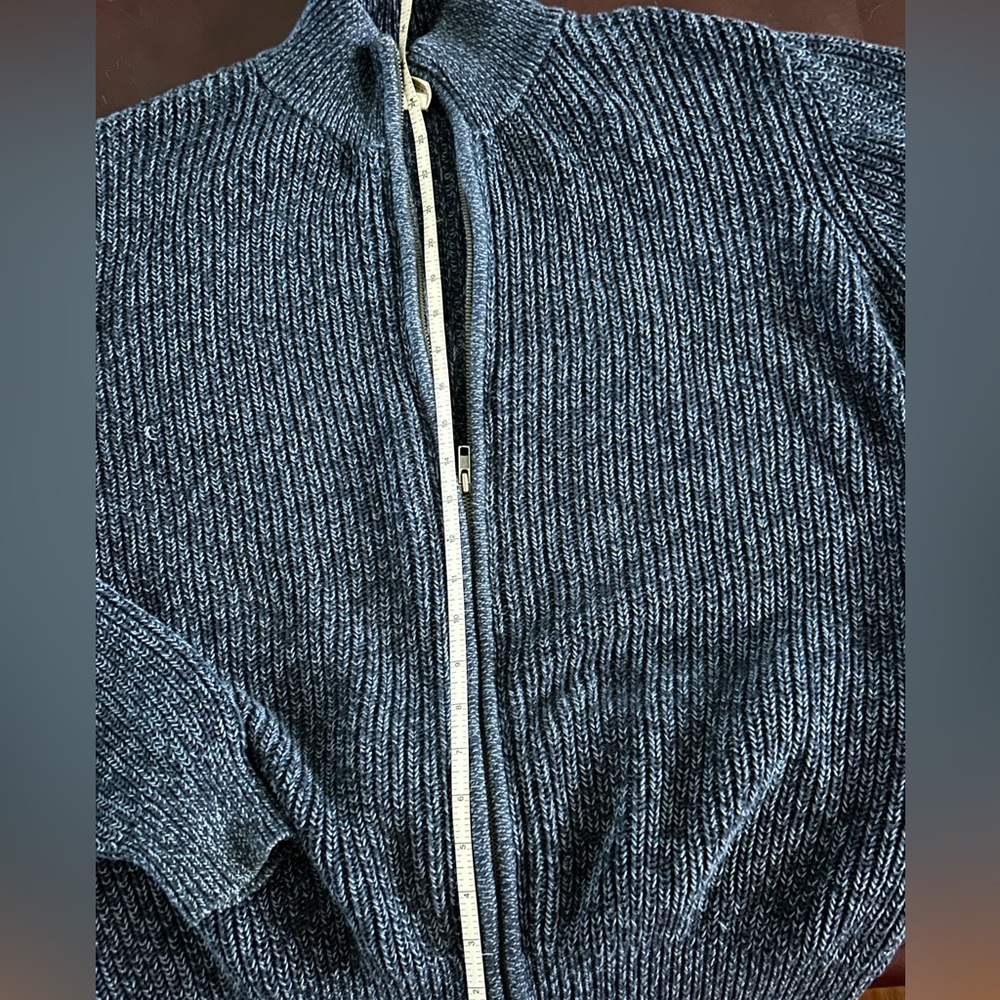 LL Bean Men’s zippered cardigan - Picture 2 of 6